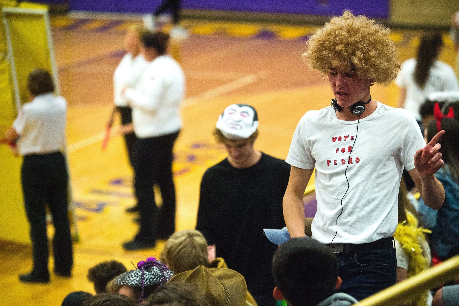 110118-blm-spt-13bhsvolley